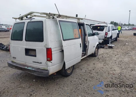 1998 Chevrolet Astro z USA, uszkodzony, nr VIN 1GCDM19W7WB162837